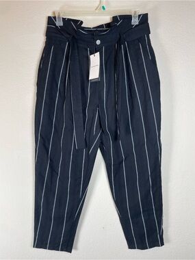 NWT - Women’s Black & White Vertical Stripe Paperbag Waist Pants – Size 14 ✨